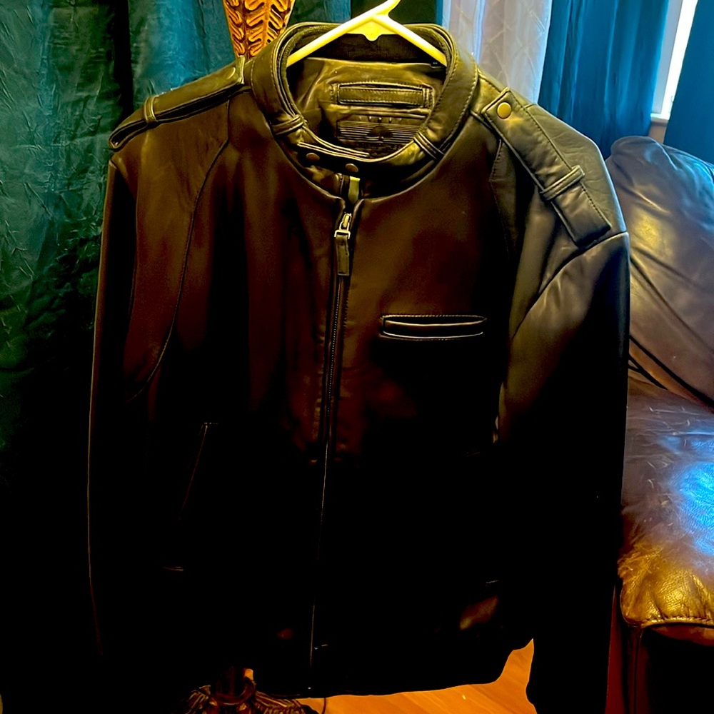 ROUNDTREE & YORKE leather jacket